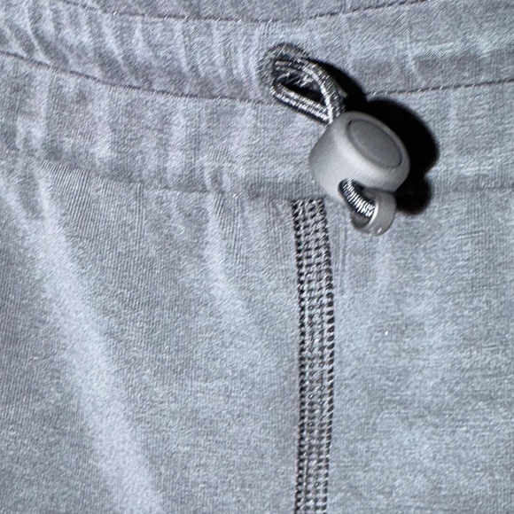 Lululemon Athletica Black Athletic Shorts size 8 - Picture 4 of 9